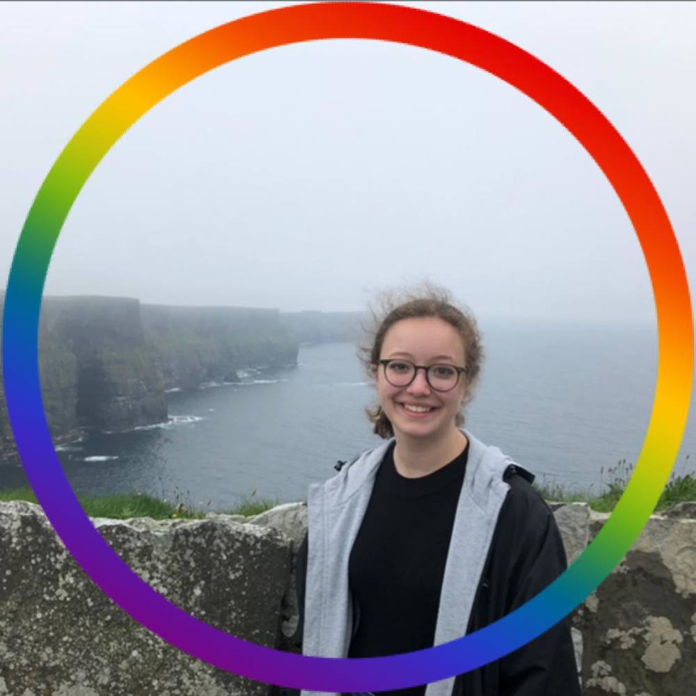 Meet your Posher, Julia